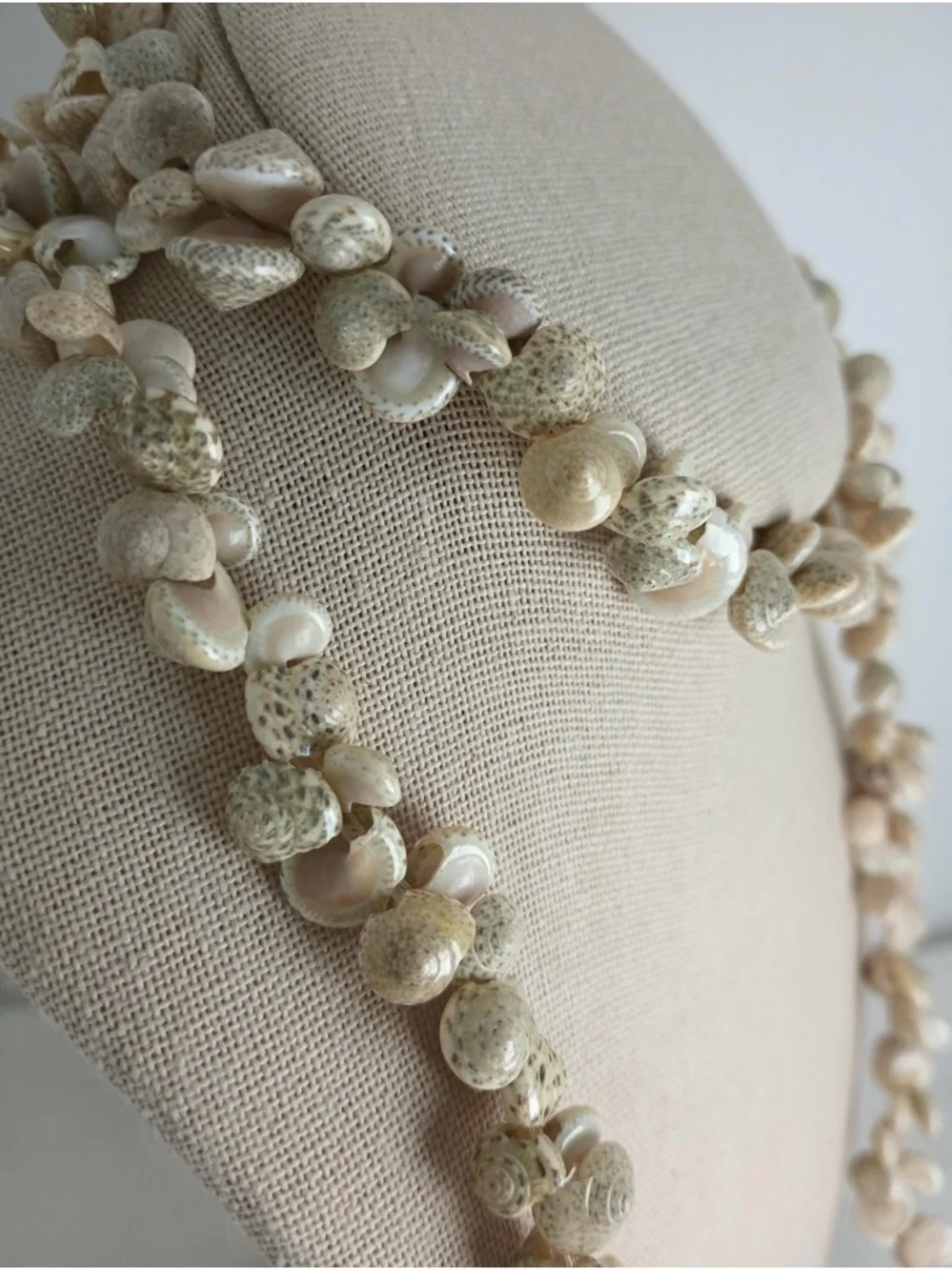 Hawaiian shell lei Necklace Handmade